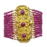 Fourteen row fine garnet bead bracelet, with a heavy 18ct gold clasp,