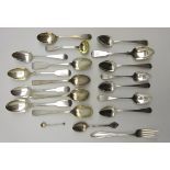 Set of 6 George III silver Old English pattern teaspoons London 1796,