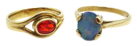 9ct gold fire opal ring, hallmarked and a 9ct gold opal triplet ring,