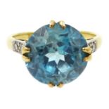 18ct gold (tested) round blue zircon ring,