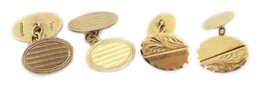 Pair of 9ct gold cufflinks, engine turned decoration,