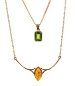 9ct gold amber necklace, stamped 375 and 9ct gold peridot pendant necklace,