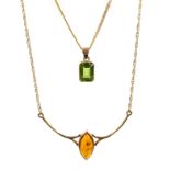 9ct gold amber necklace, stamped 375 and 9ct gold peridot pendant necklace,