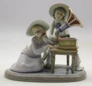 Lladro figure 'Music Time' with 2 children listening to a gramophone No.