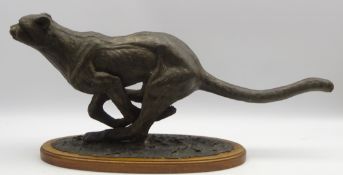 Bronzed running cheetah sculpture on wooden base H42cm x W90cm Condition Report & Further