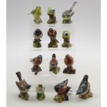 Collection of 13 small Beswick birds including Chaffinch, Grey Wagtail,