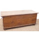 Late 19th century oak blanket box, rectangular moulded top hinged top,