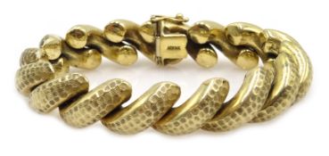 14ct gold cross over beaten design link bracelet, stamped 585 14K, approx 33.