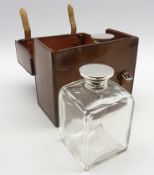 Pair of square glass flasks with silver covers H14cm London 1905 Maker Asprey,