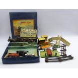 Hornby 'O' gauge - No.601 Goods Set with clockwork 0-4-0 locomotive and tender No.