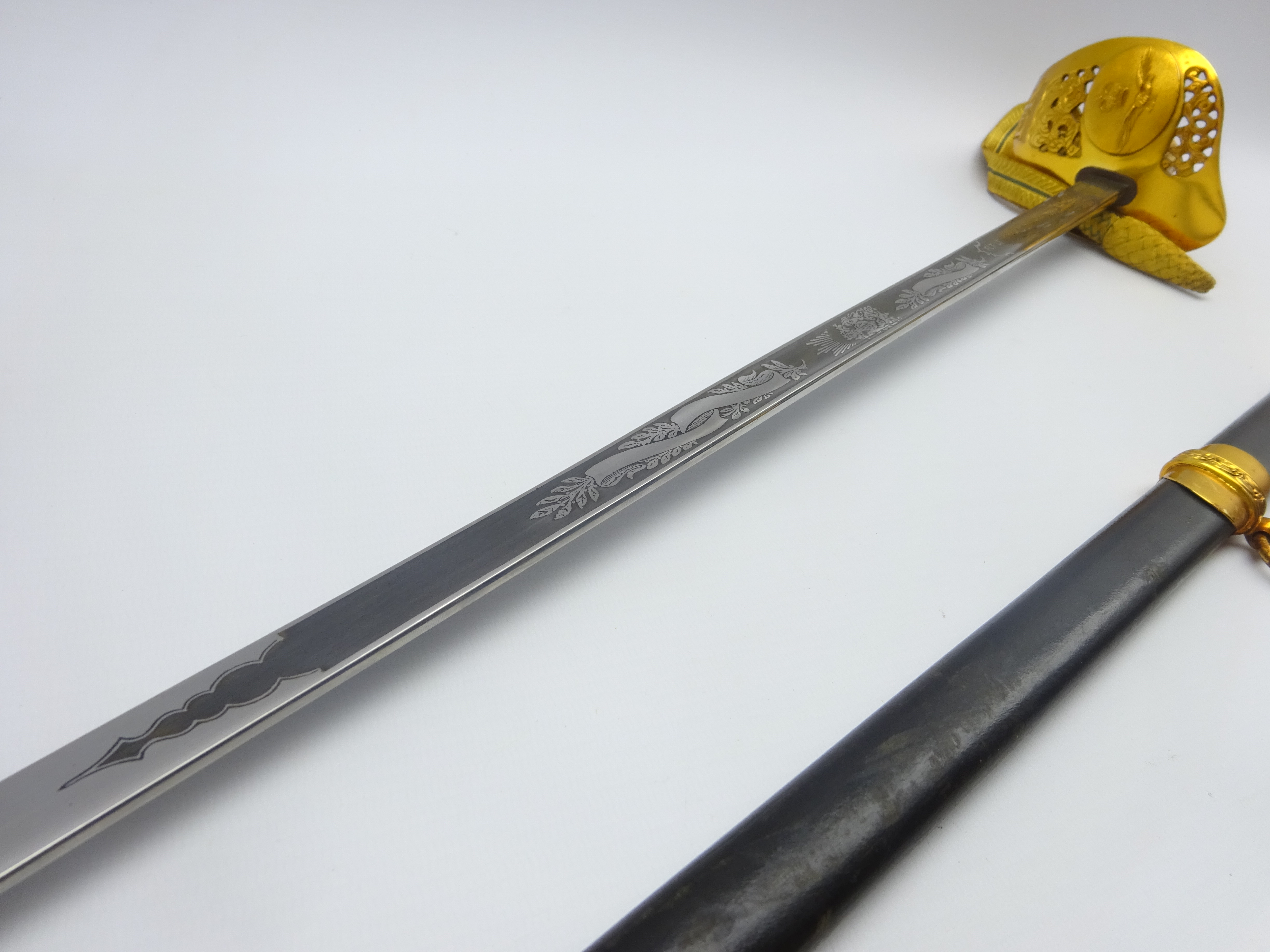 QEII Wilkinson Sword presentation RAF officer's dress sword with decorative 82cm fullered steel - Image 18 of 18