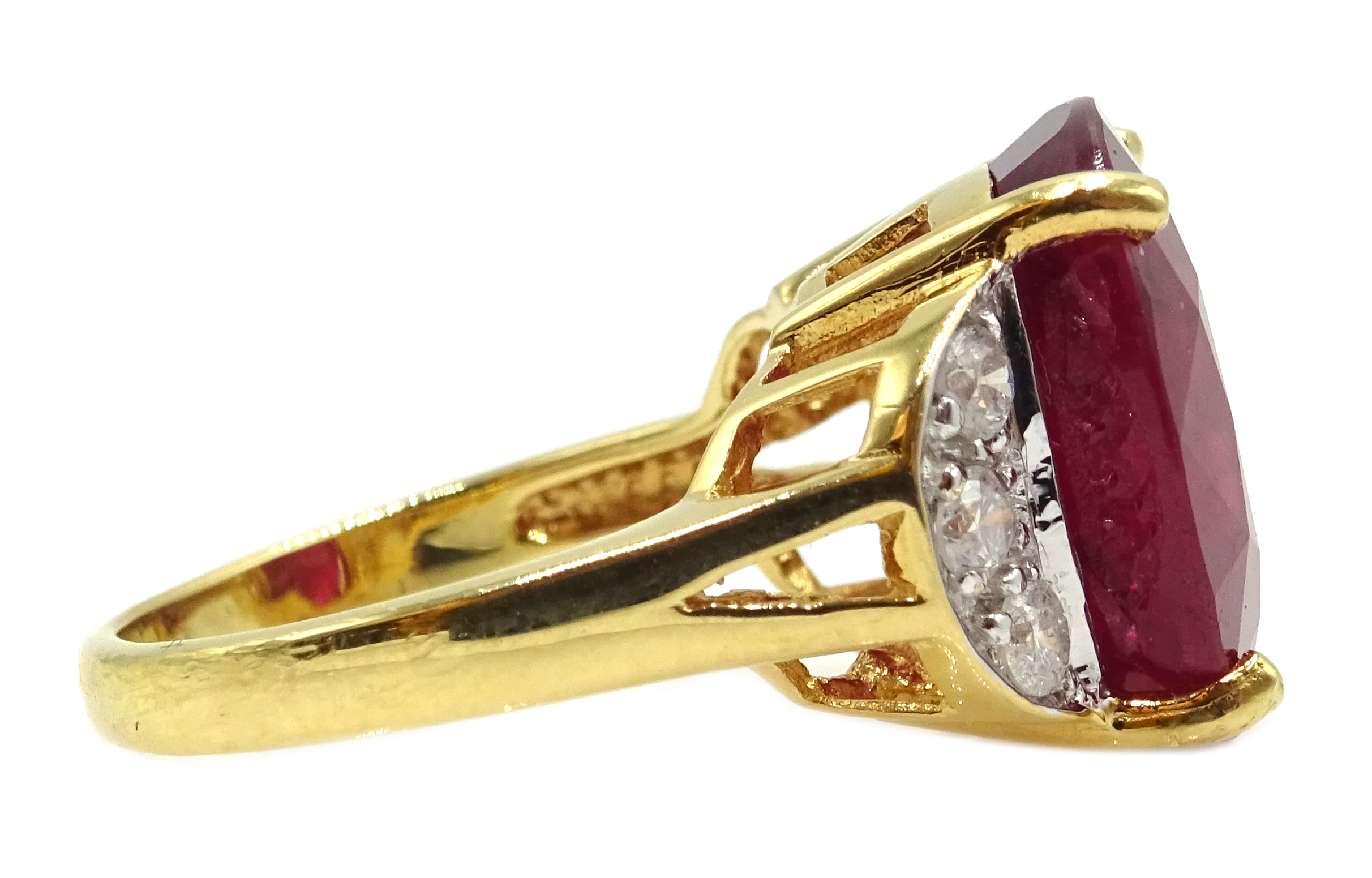 18ct gold oval ruby ring, with three diamonds set each side, hallmarked, ruby approx 10. - Image 4 of 5