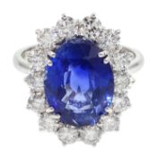 18ct white gold oval sapphire and diamond cluster ring hallmarked, sapphire approx 5.