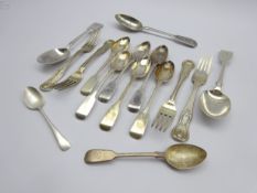 Set of 6 Victorian silver fiddle pattern grapefruit spoons Exeter 1855, Maker Josiah Williams,