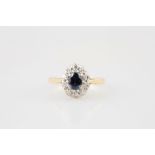 18ct 11stone Sapphire & Diamond Cluster Ring oval mixed cut medium blue sapphire with single cut