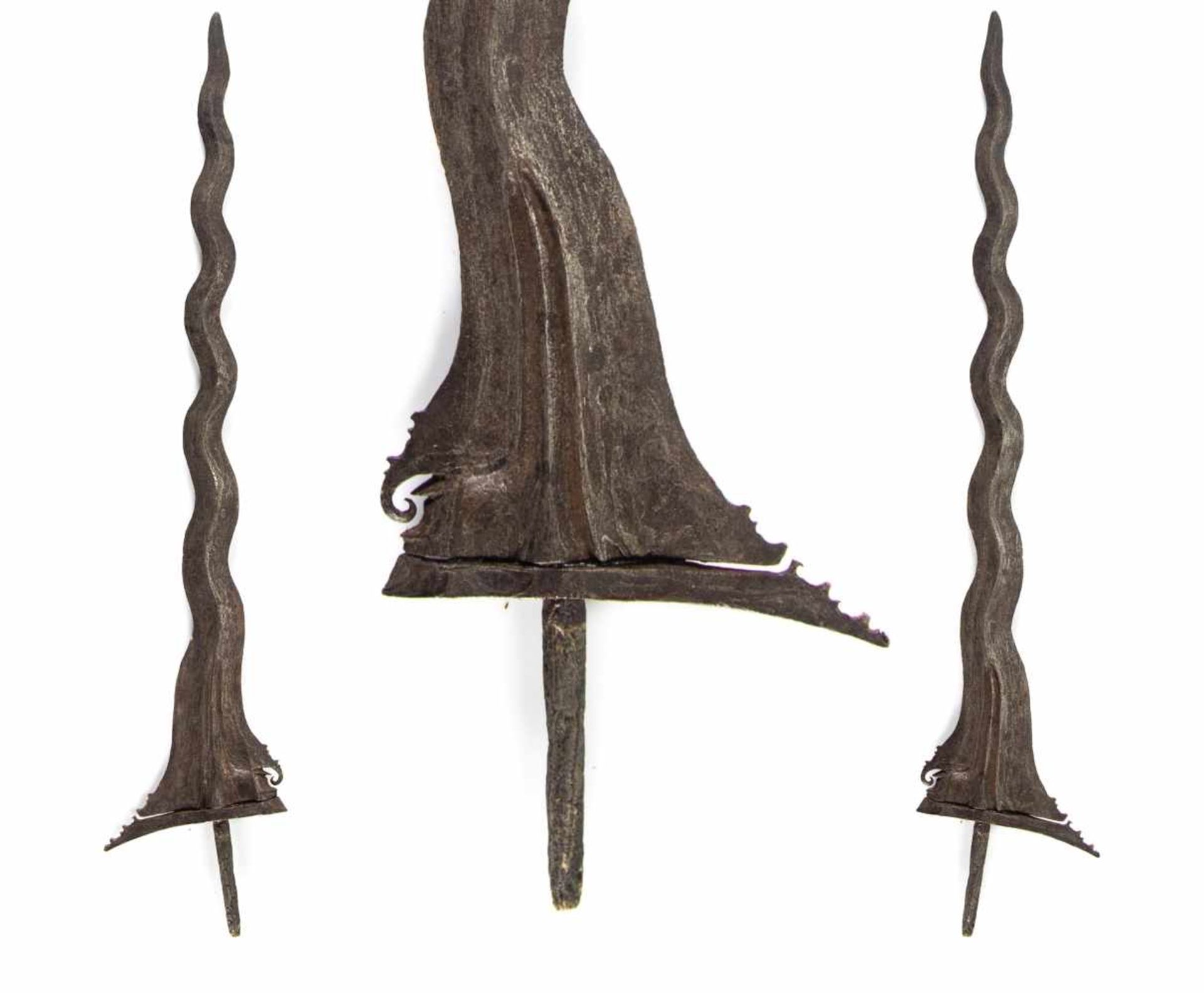 A West Javanese Keris, with 17th century blade.A West Javanese Keris, with 17th century blade. - Bild 6 aus 7