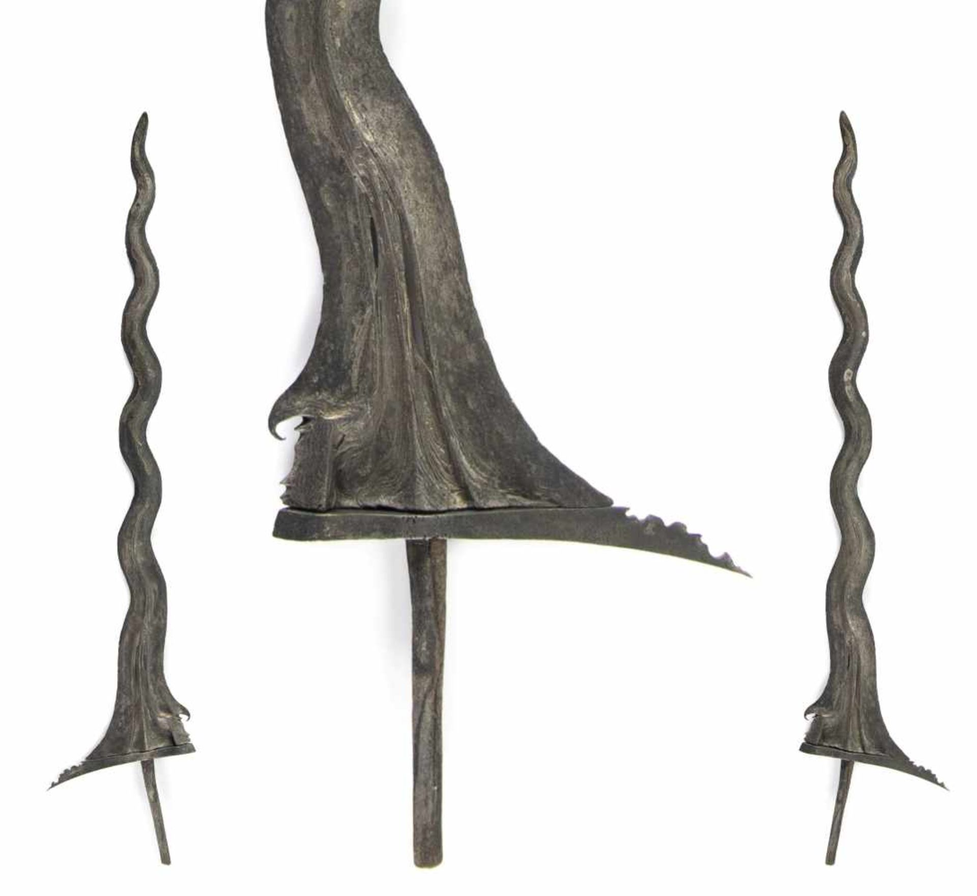 A Javanese Keris, with early 17th century blade.A Javanese Keris, with early 17th century blade. - Bild 6 aus 7