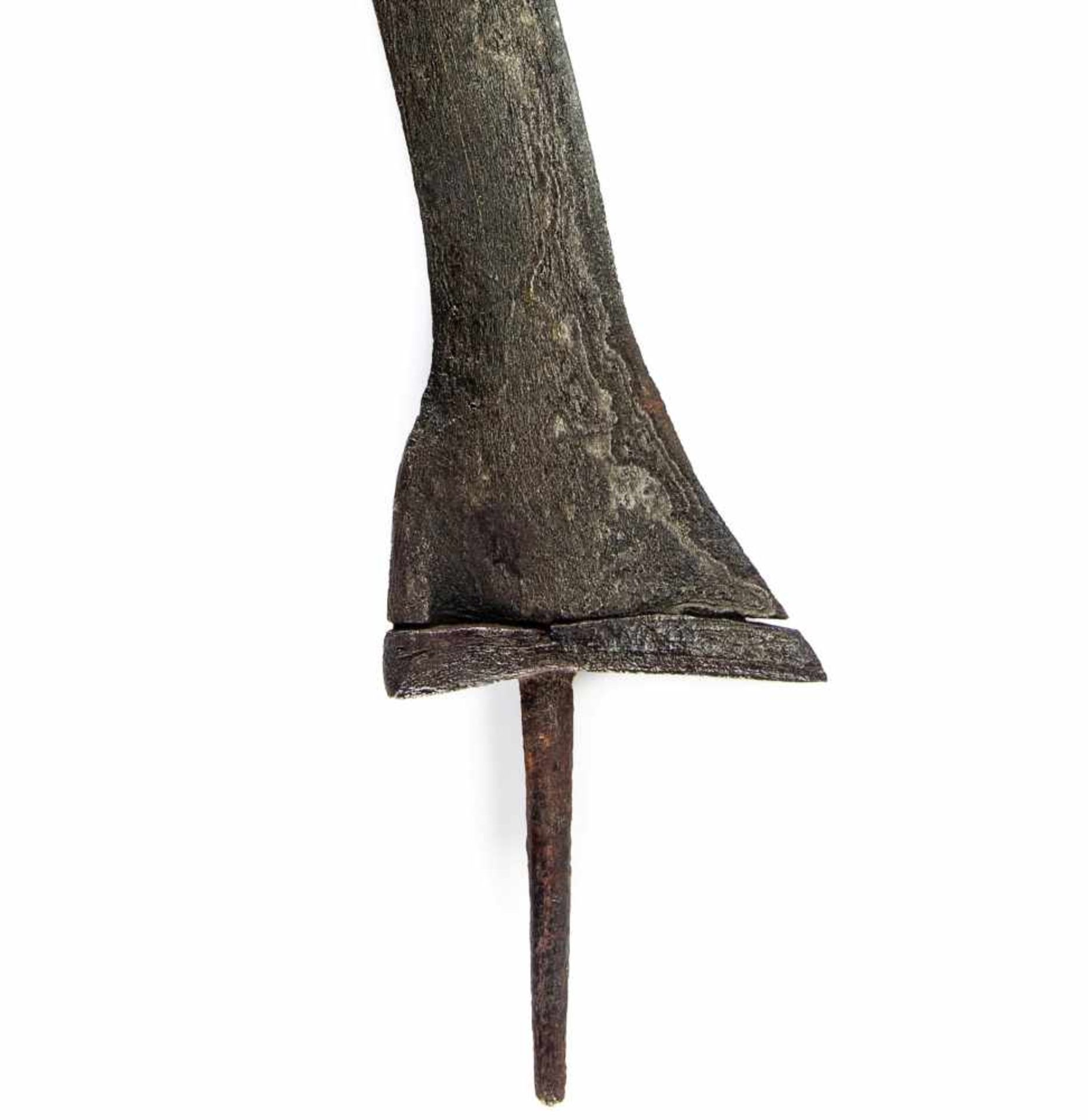 A Javanese Keris, with 13th century blade.A Javanese Keris, with 13th century blade. Umur (age): - Bild 5 aus 7