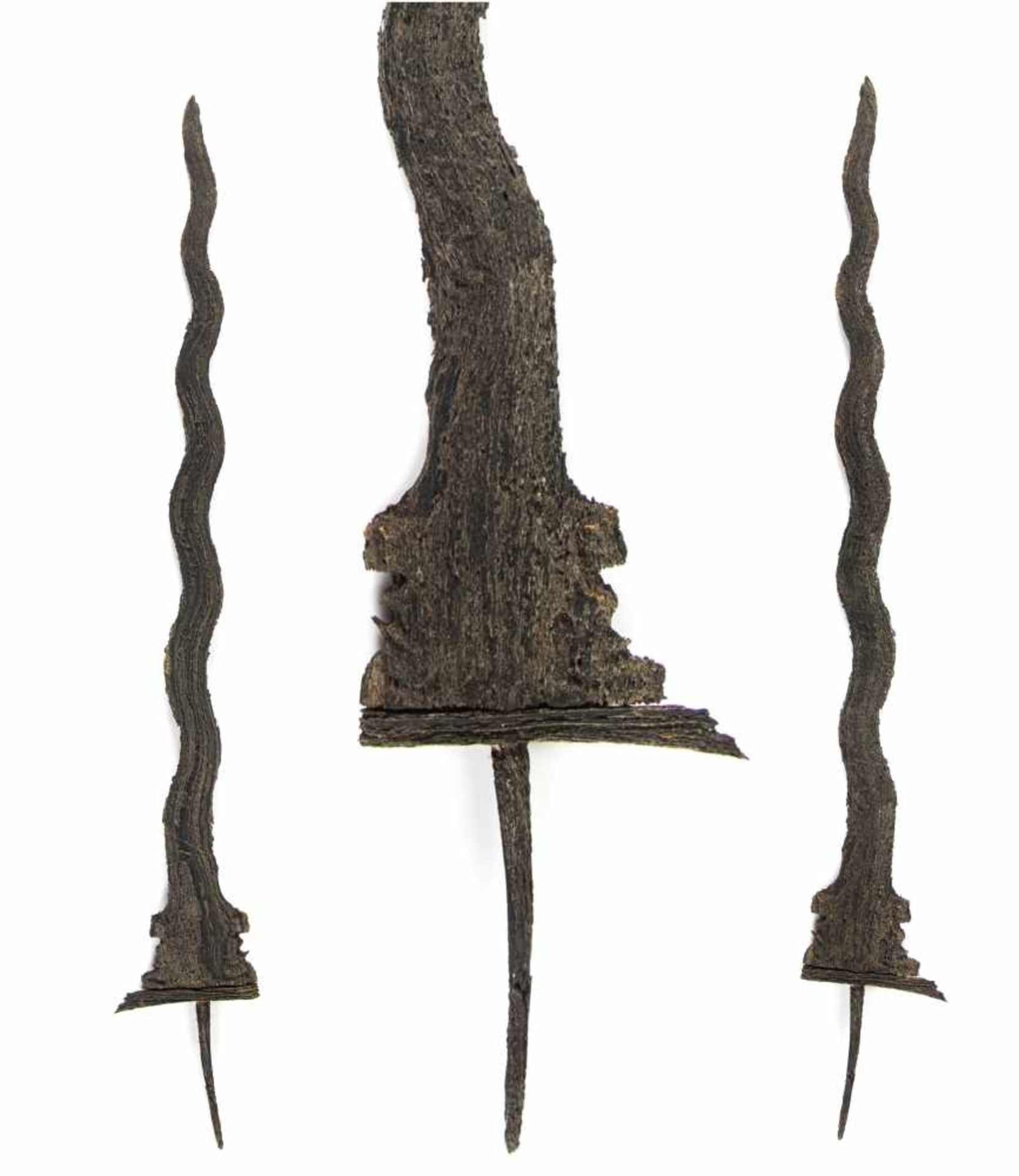 An East Javanese Keris Solo, with possibly 13th century blade.An East Javanese Keris, with - Bild 6 aus 7
