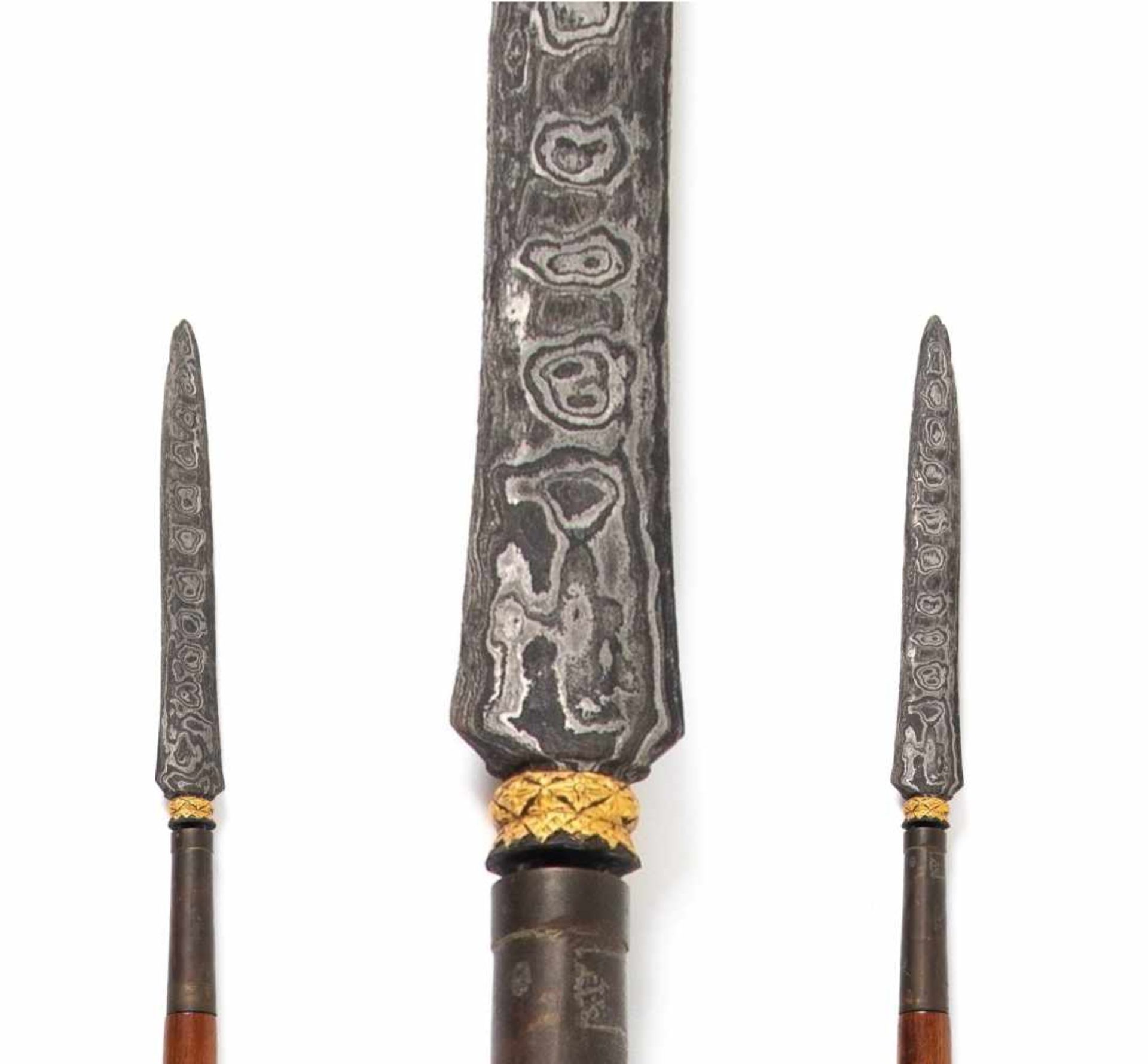 A Javanese Tombak or Lembing, with 19th century blade.A Javanese Tombak or Lembing, with 19th - Bild 3 aus 4