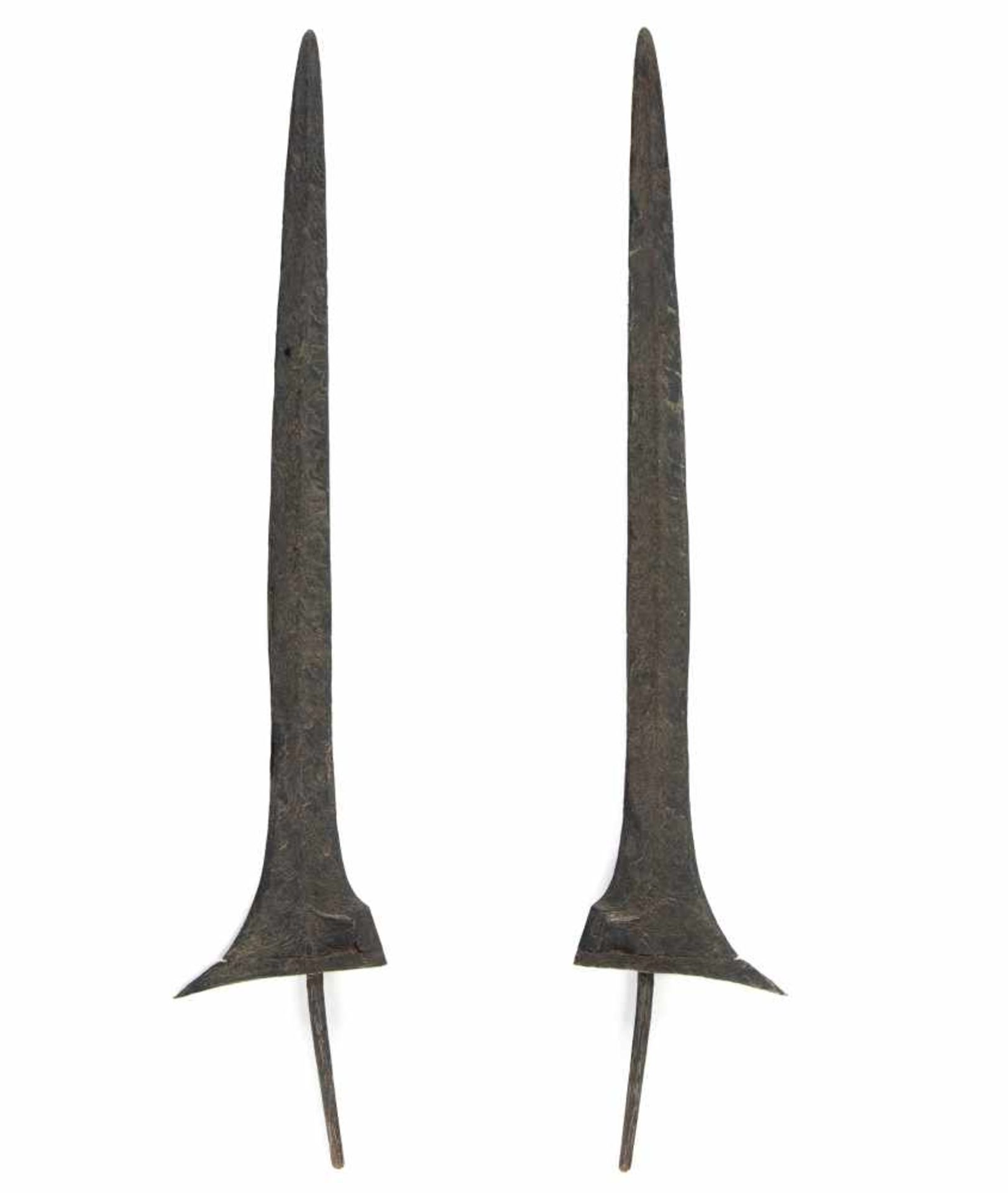 An East Javanese Keris, with 19th century blade.Asal (origin): MaduraThe Keris with a straight - Bild 4 aus 7