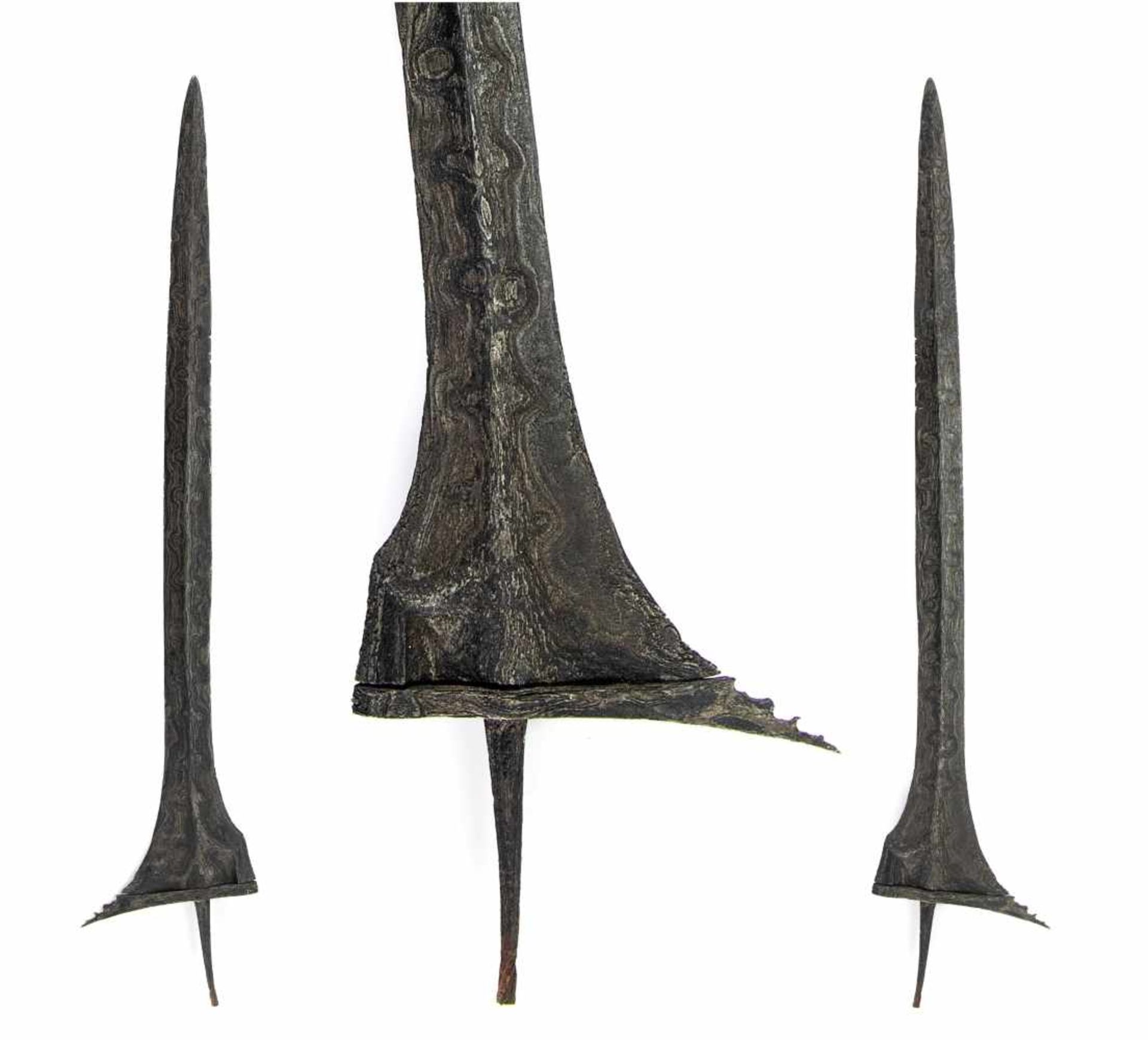 A Javanese Keris Solo, with 18th century blade.A Javanese Keris Solo, with 18th century blade. - Bild 6 aus 7