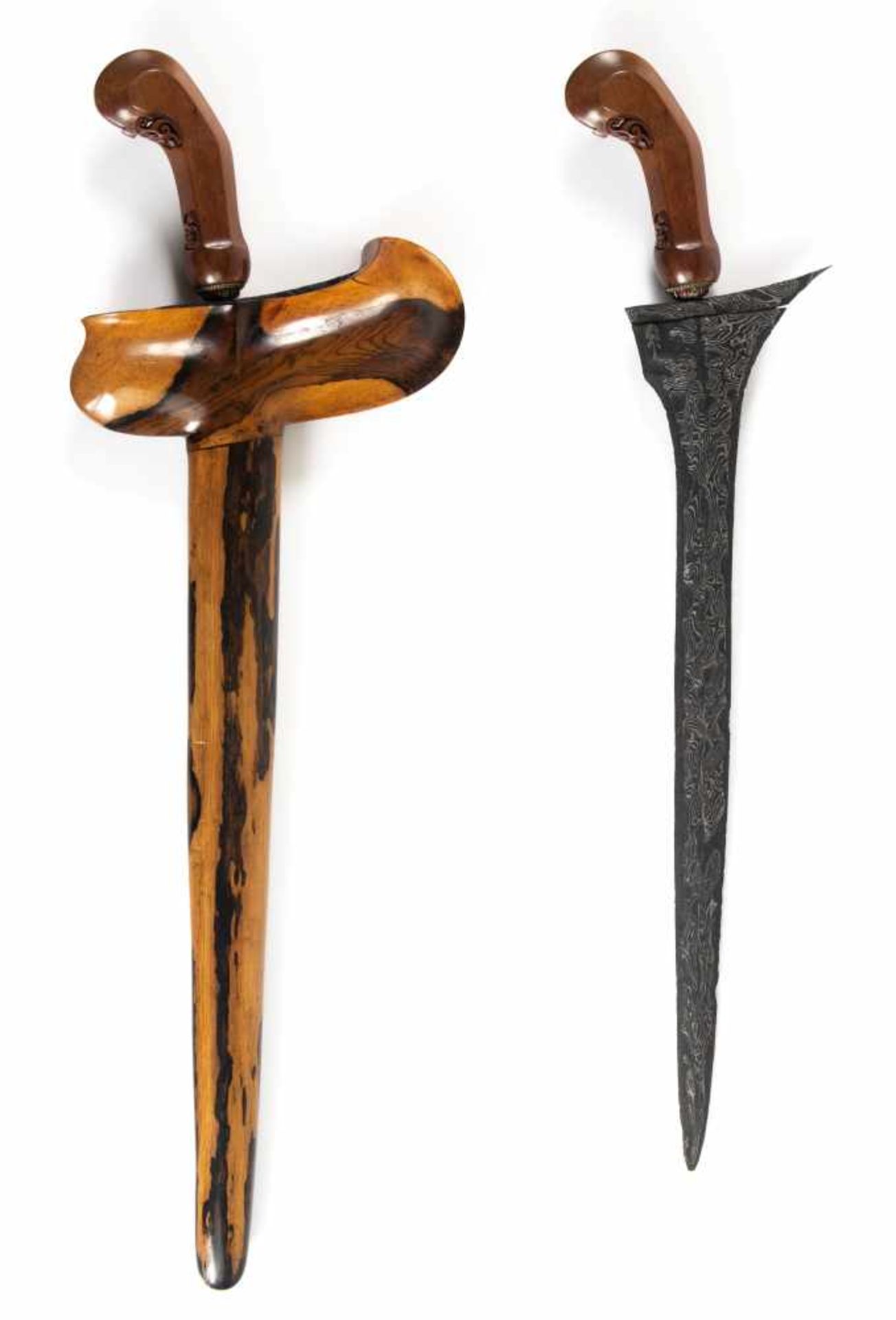 A Javanese Keris Solo, with 19th century blade.Javanese Keris Solo, with 19th century blade.Asal (