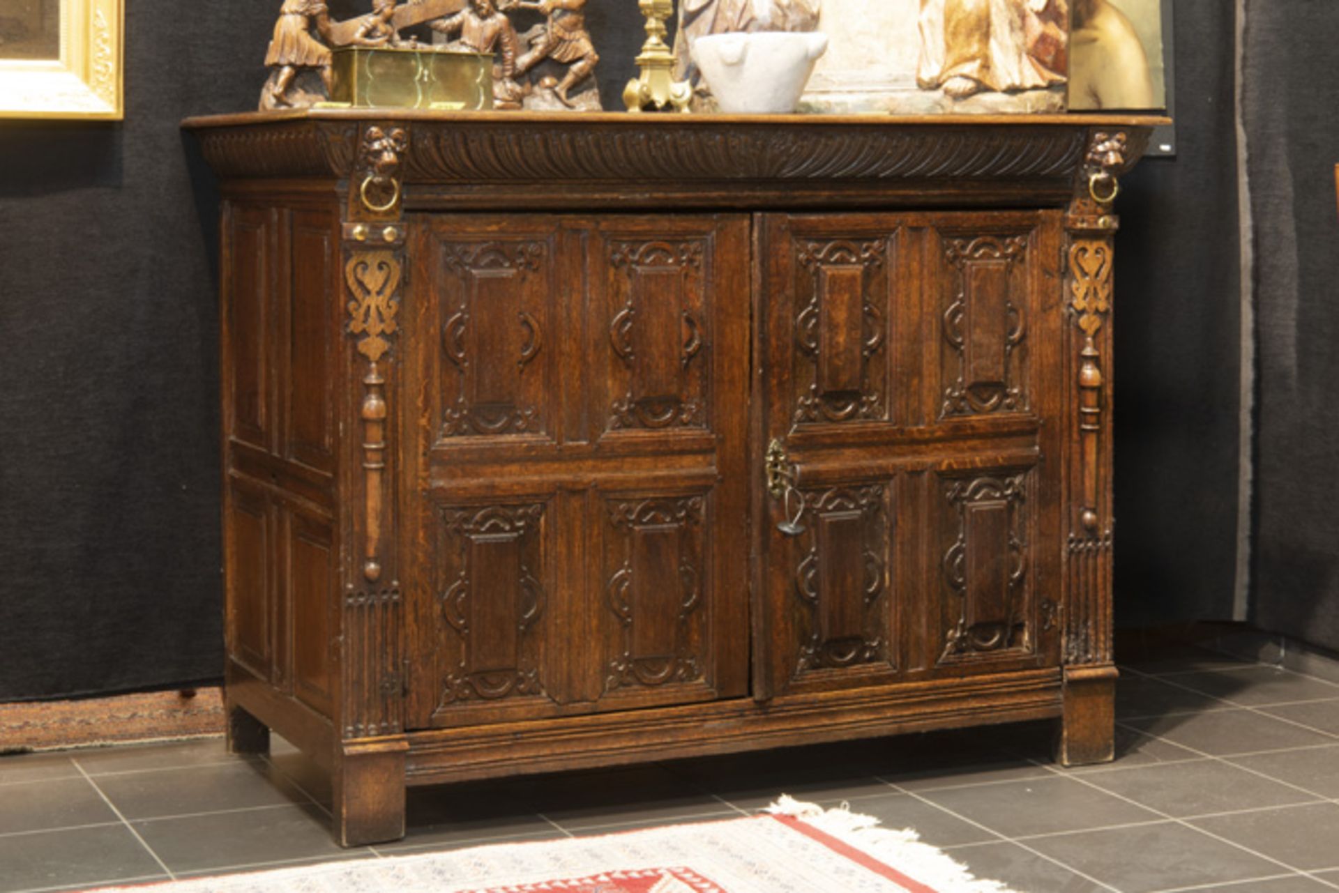 VLAANDEREN - 17° EEUW mooi Renaissance-meubel in eik met twee deuren met [...] - Image 2 of 3
