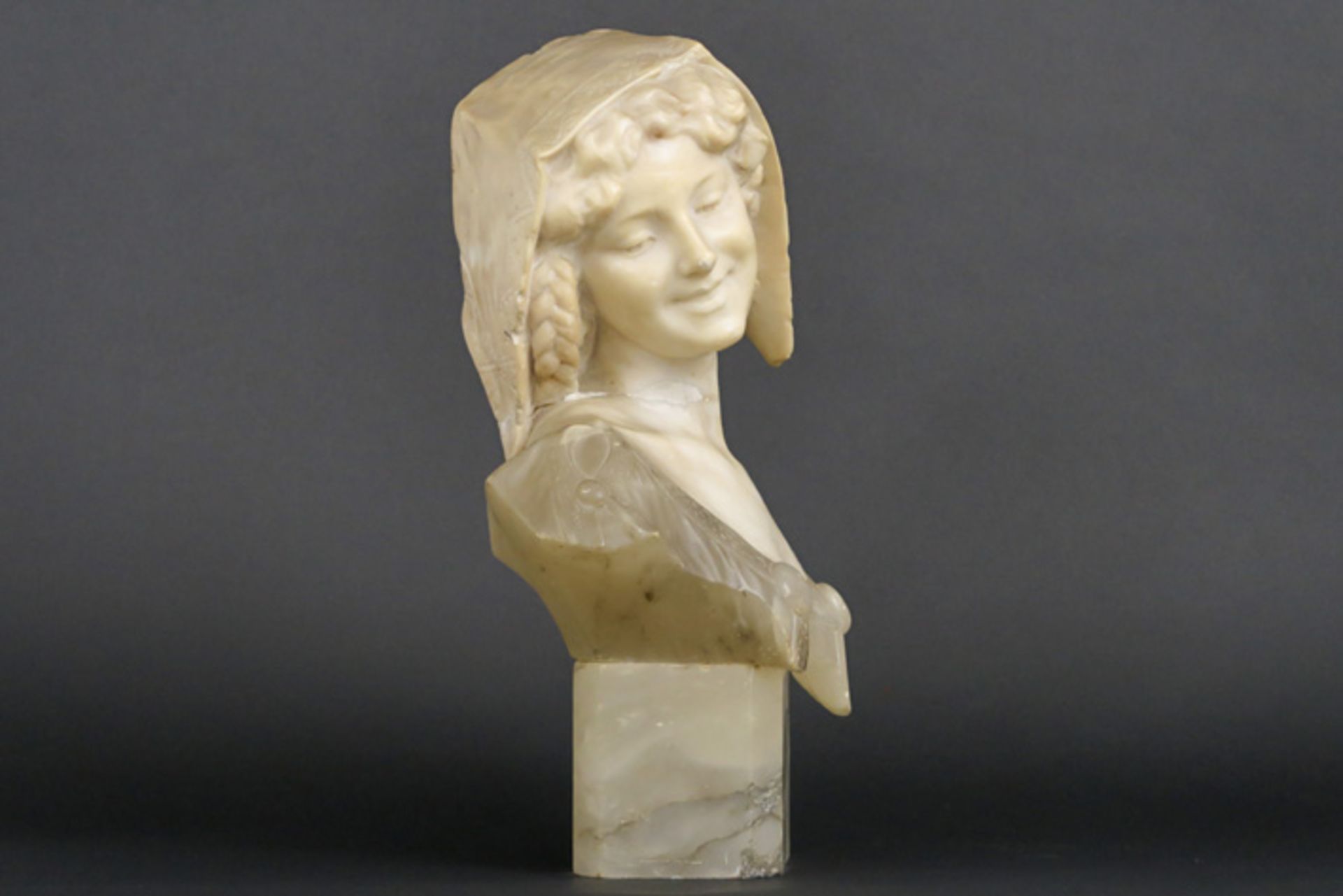 C. BERLINCIONI laat negentiende eeuwse Italiaanse sculptuur in marmer en albast : [...] - Image 2 of 5