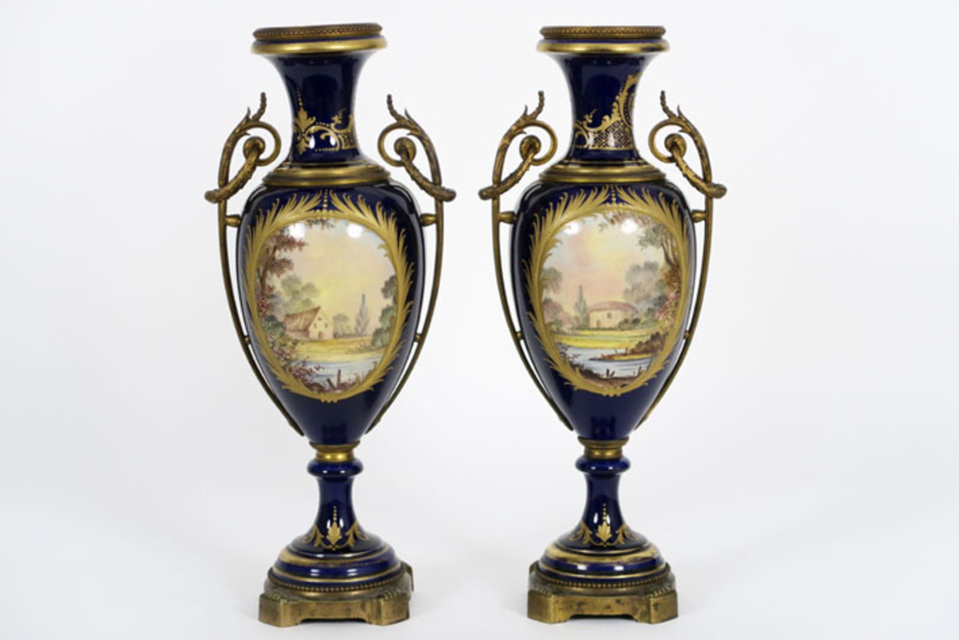 antique pair of vases in Sèvres porcelain with bronze mountings and with 'Portevin' [...] - Bild 2 aus 2