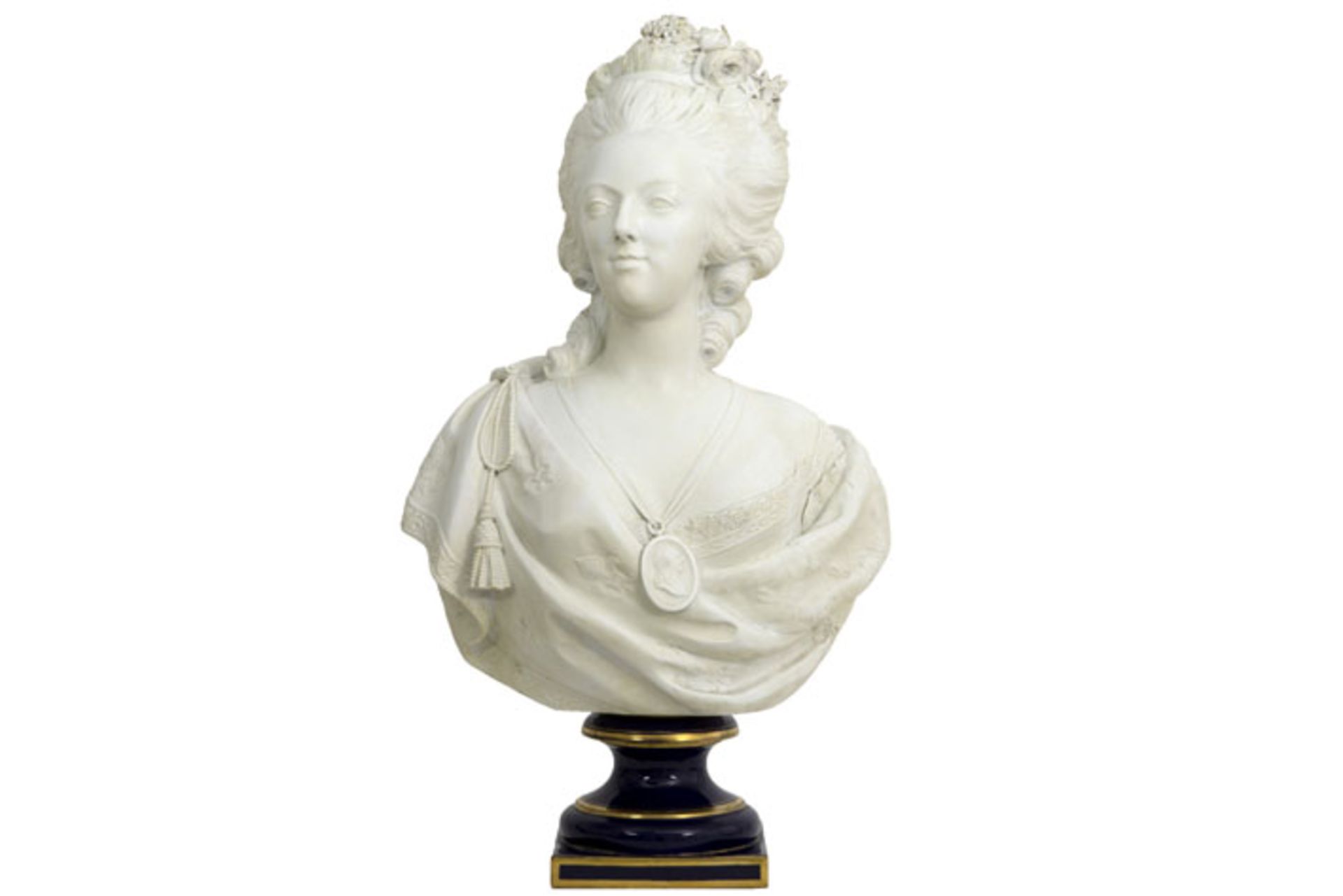 quite big antique "Marie-Antoinette bust" sculpture in marked Sèvres biscuit [...]