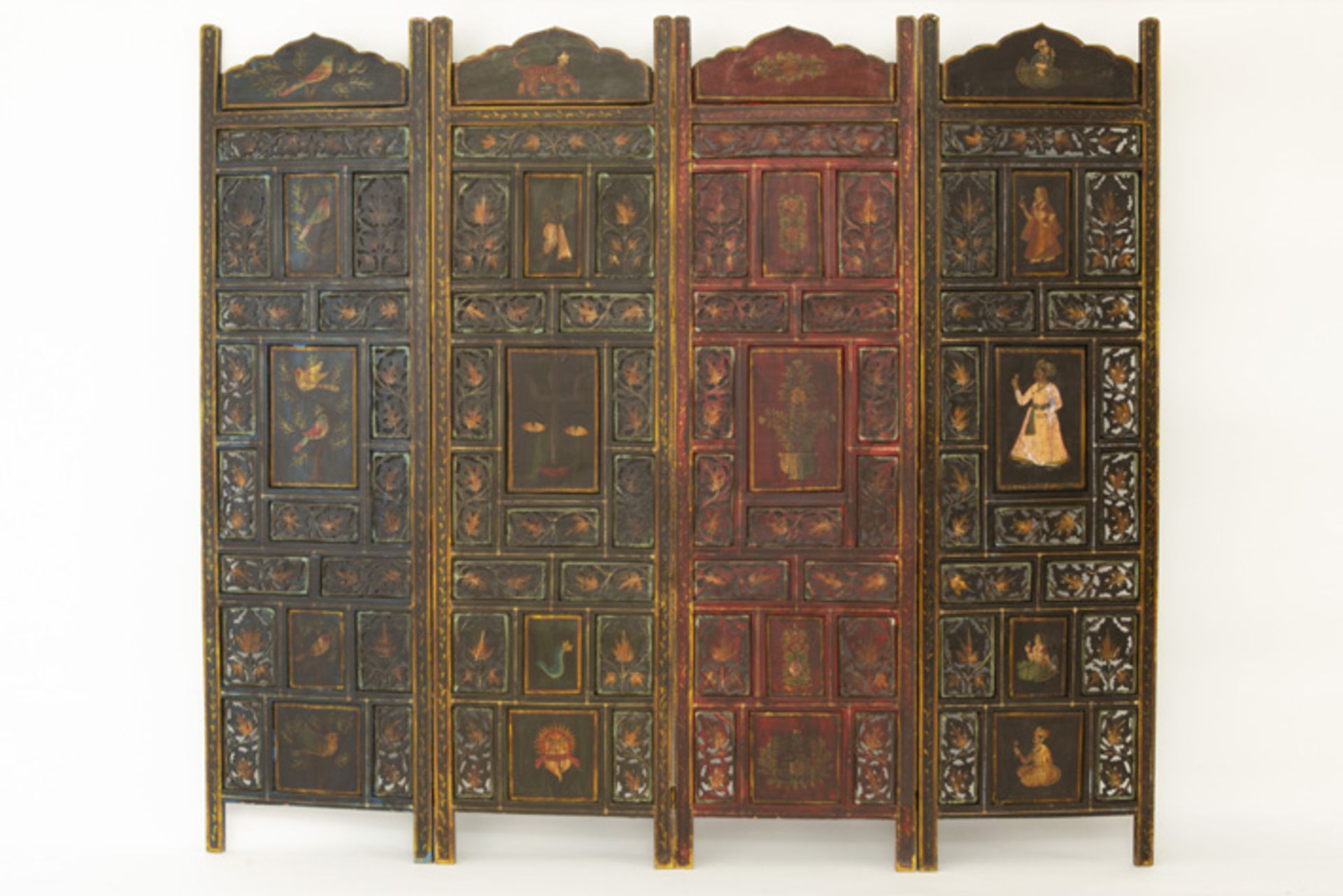 antique Indian screen in painted wood - since at least three generations in a Dutch [...] - Bild 2 aus 2