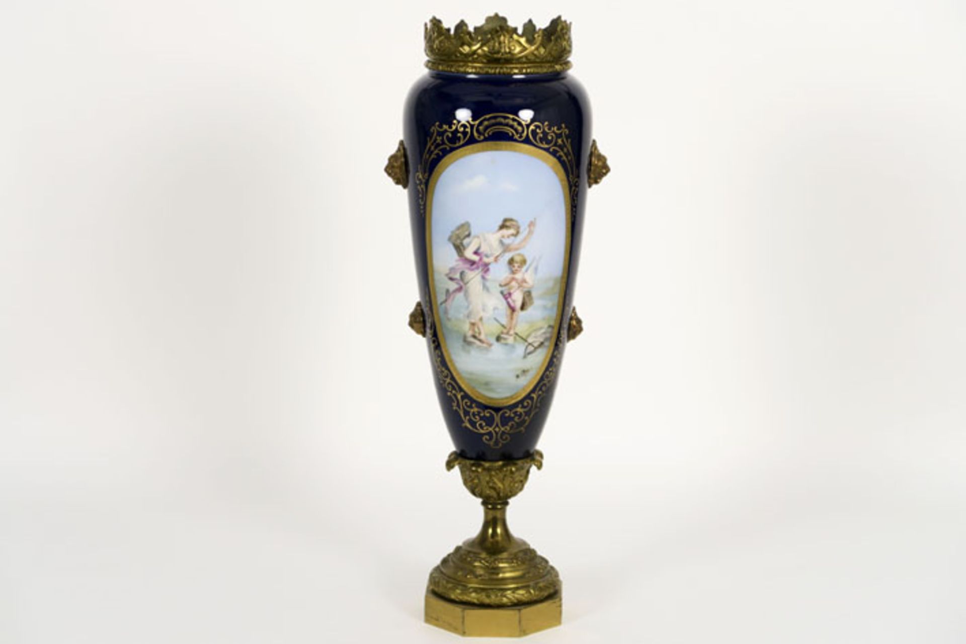 antique vase in Sèvres porcelain with an oval painting, signed M. Clerc - - [...]