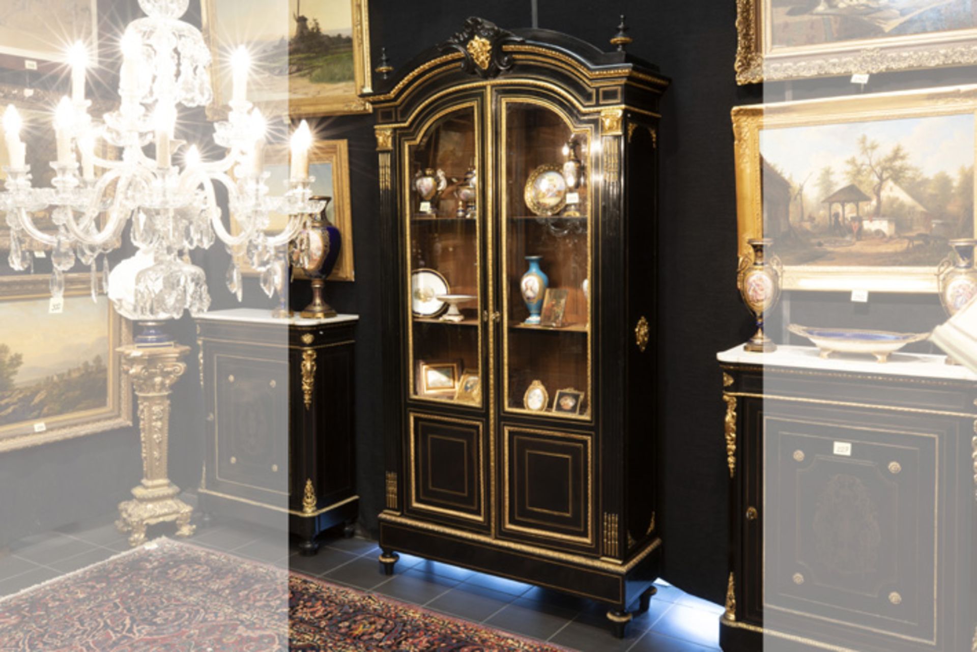 19th Cent. French Napoleon III bookcase/cabinet in "Boulle" with mountings in [...]