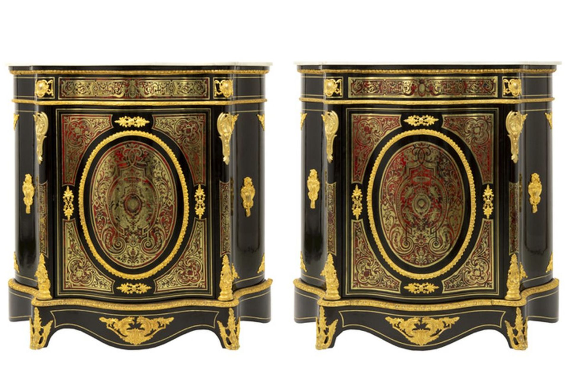 FRANKRIJK - ca 1850/70 zeer mooi paar Napoleon III-meubels in "Boulle" met fraai [...]