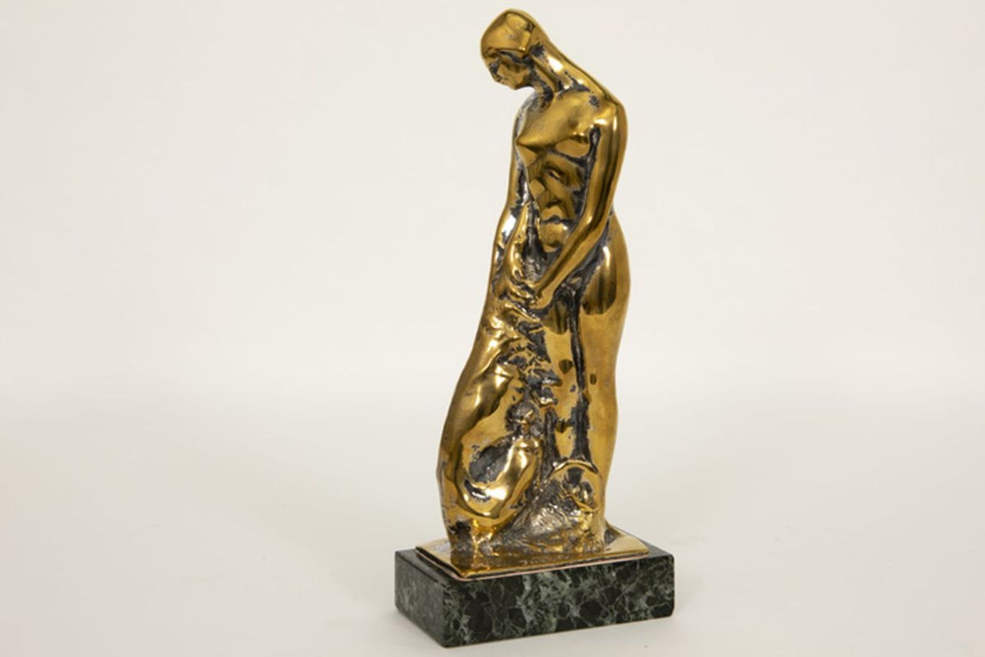 INGELS DOMIEN (1881 - 1946) sculptuur in brons : "Vrouw met windhond" - hoogte : 23 [...]