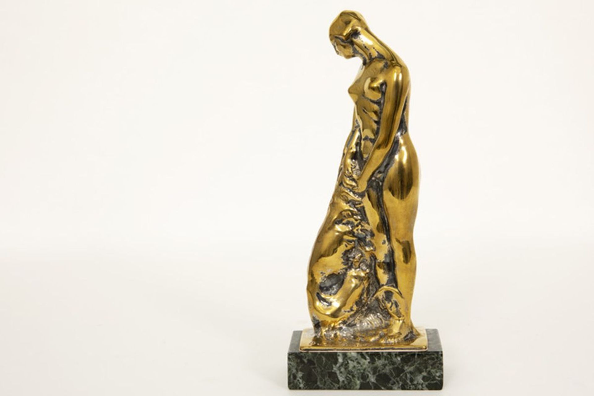 INGELS DOMIEN (1881 - 1946) sculptuur in brons : "Vrouw met windhond" - hoogte : 23 [...] - Bild 4 aus 5