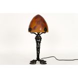 LEUNE fraaie Franse Jugendstil-lamp in smeedijzer en gemarmerde glaspasta - hoogte [...]