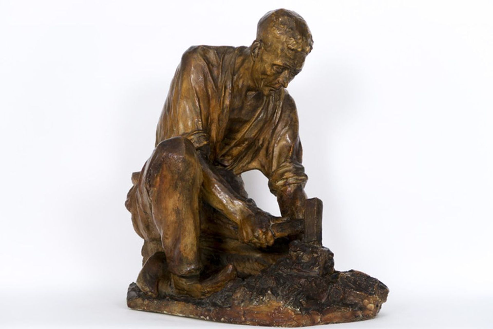 VAN DEN MEERSCHE GUSTAAF (1891 - 1970) sculptuur in gepatineerde gips getiteld "De [...]