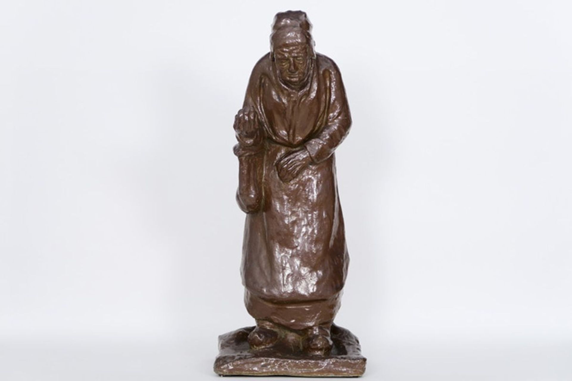 CRACO ARTHUR (1869 - 1955) vrij grote sculptuur in aardewerk getiteld "Mendiante" met [...] - Bild 2 aus 5