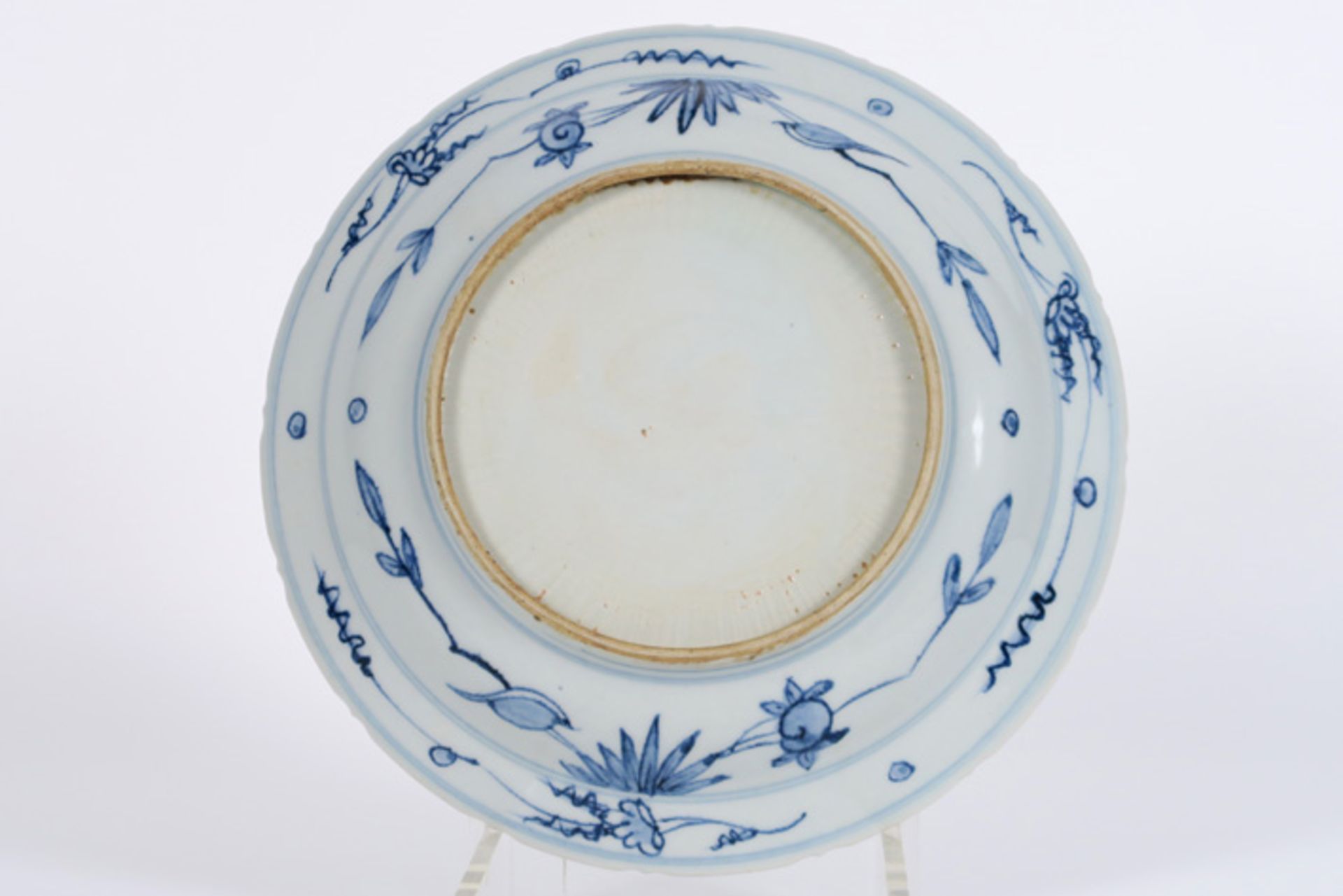 Chinese schaal in porselein met een blauwwit decor met eend aan vijver - diameter : [...] - Bild 2 aus 2