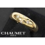 CHAUMET ring in geelgoud (18 karaat) met vier in de corpus gezette briljanten - in [...]