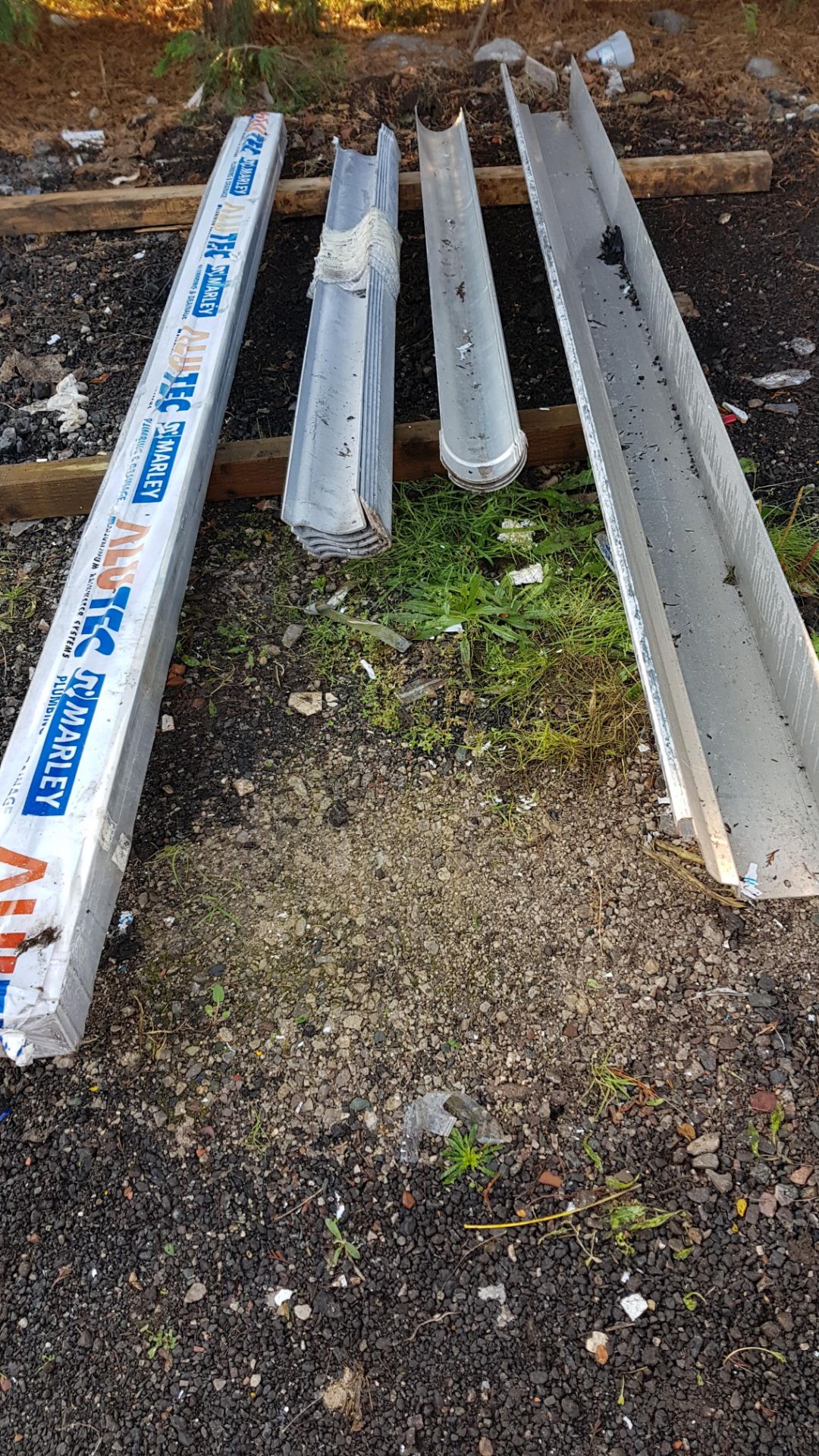 METAL GUTTERING 3 INCH We do not chec