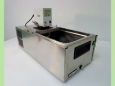 Thermo Electron Corp. HAAKE V26 Stainless Steel Open-bath Circulator, serial number 1200702578002