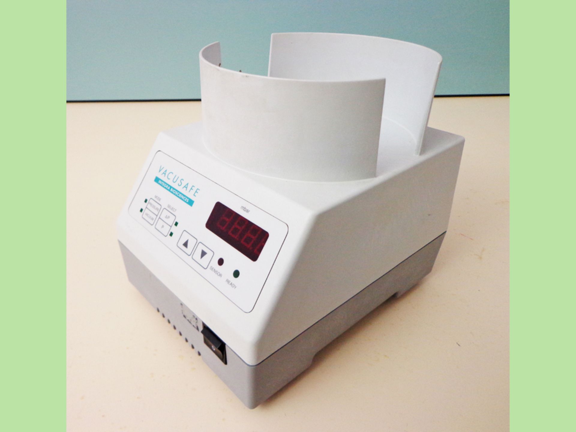 Integra Biosciences Vacusafe Vacuum Aspiration System (Ref: WA10173) - Image 2 of 8