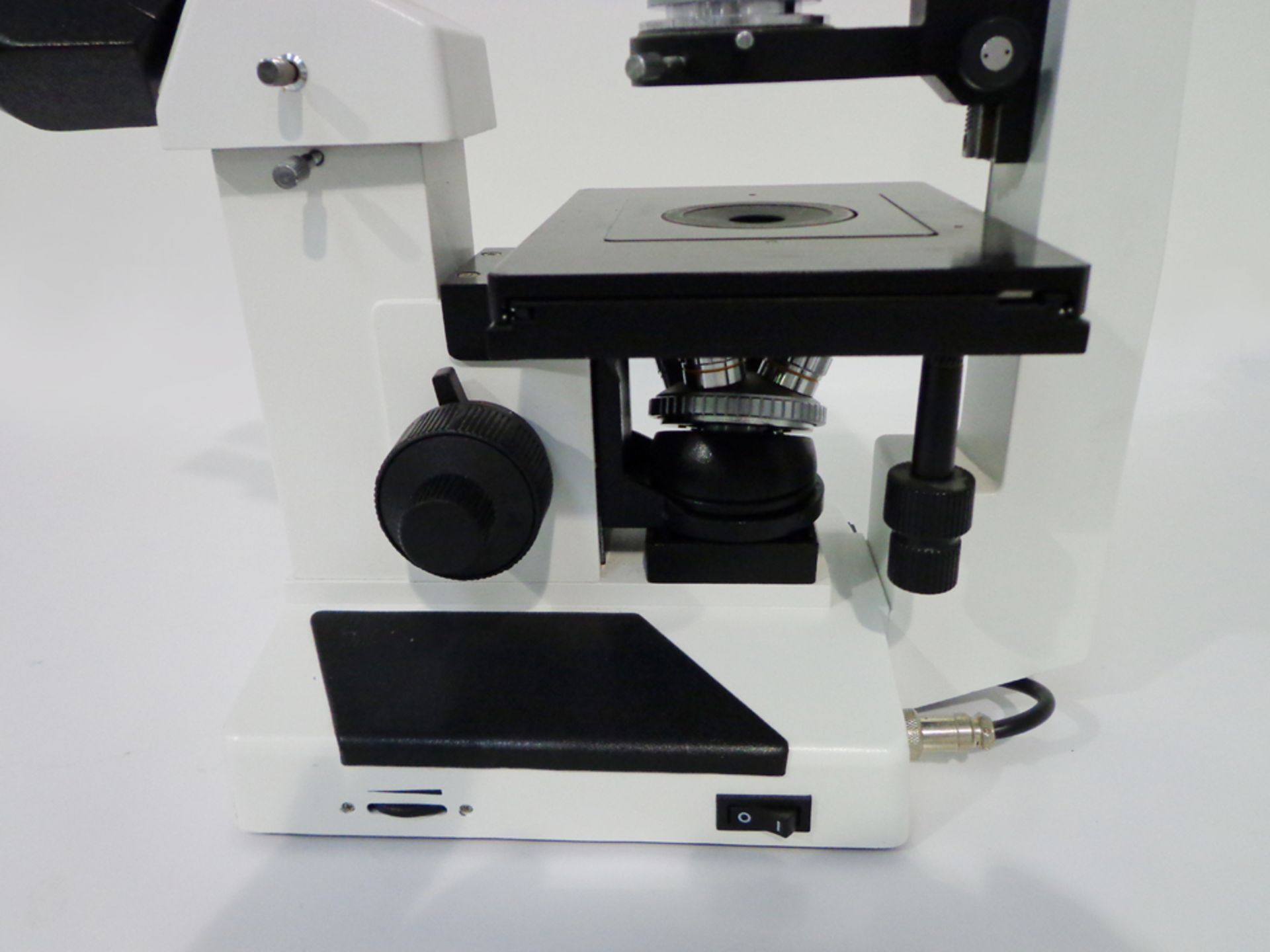 Fisher Scientific Inverso 3600.0000 Inverse Binocular Microscope, serial number 066286 (Ref: - Image 4 of 9