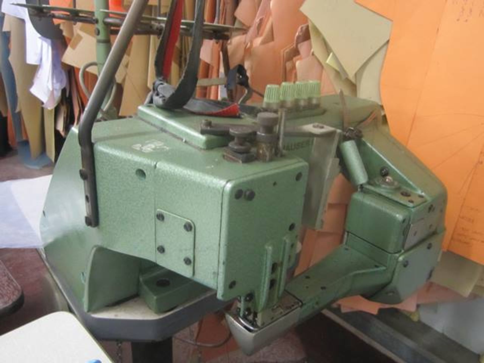 Pfaff Mauser Spezial lock stitch 4 thread sewing machine, type CST 46100