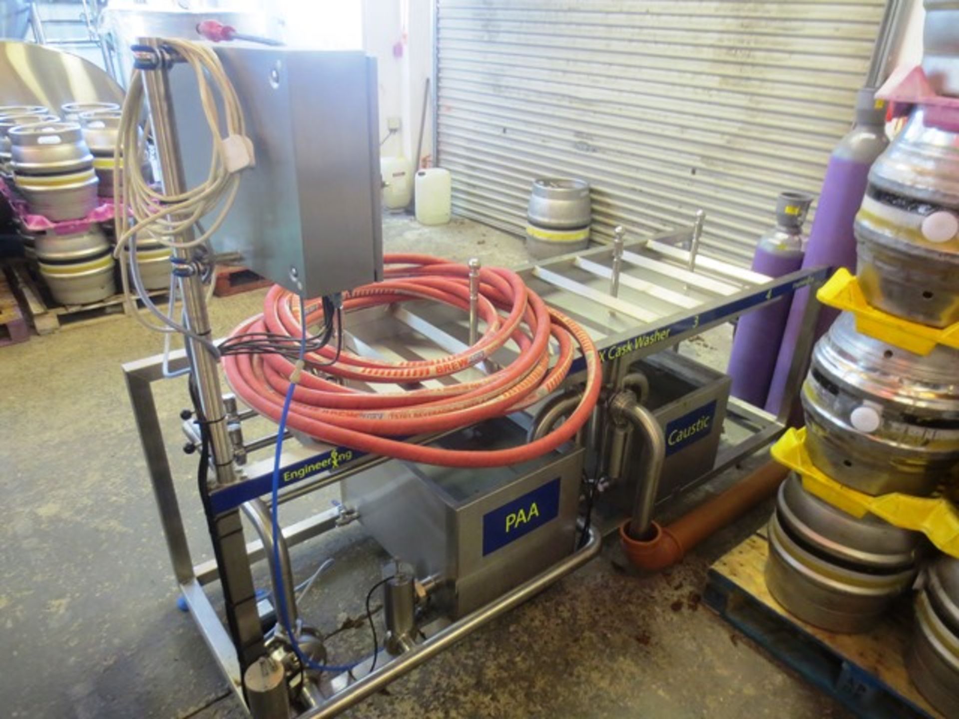 6ixen stainless steel 41X cask washer with control, drain table, caustic / PAPI tank, 5 motorised - Image 4 of 4