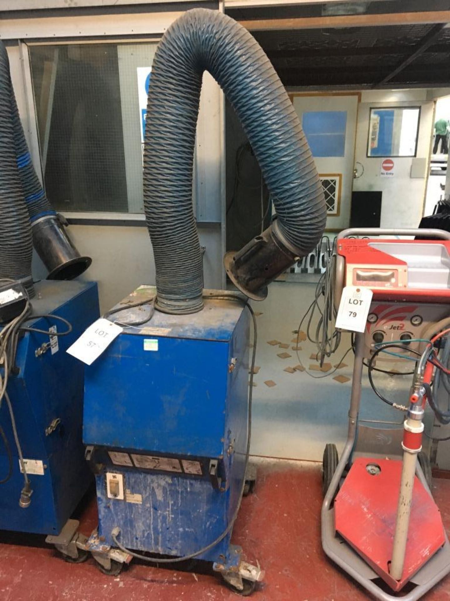 Mobile Mobi-Flex Eur model P-001 fume extractor