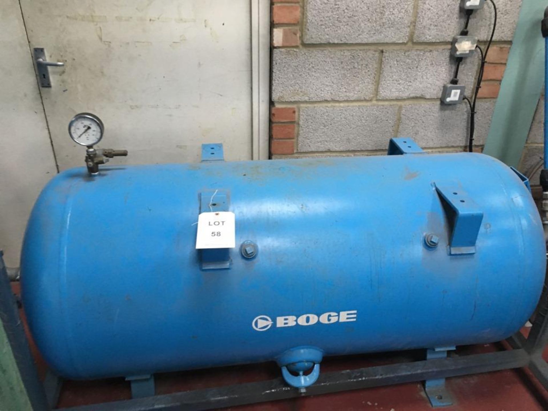 Boge Kompressoren S50 air compressor, machine no. 27532 with air receiver tank and filters - Image 3 of 6